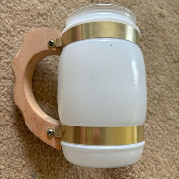 Airborne Fort Campbell Kentucky Vintage White Siesta Ware Wood Handle Mug - Picture 3 of 6